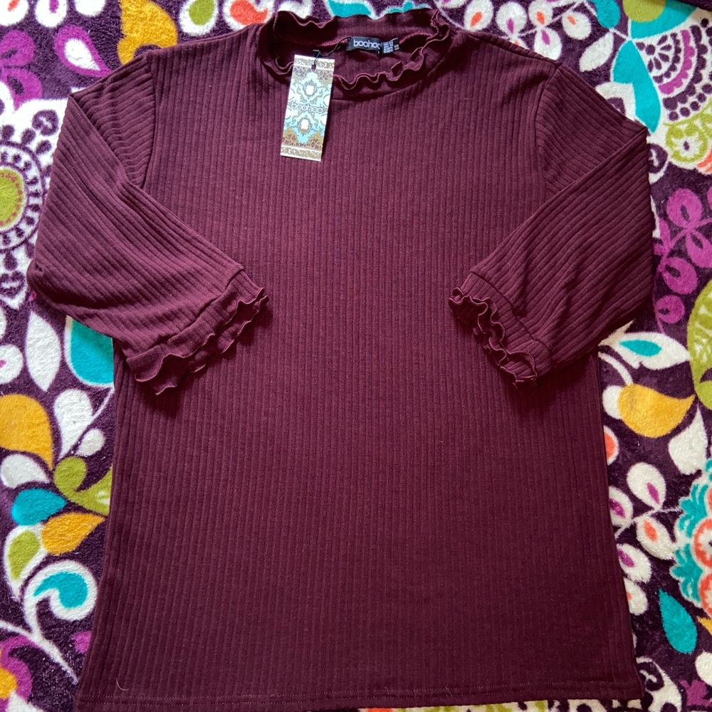 Boohoo Bundle: black ribbed v-neck bodysuit + plum colored lattice hem shirt - Picture 2 of 12